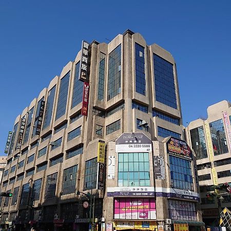 First Plaza Hotel Taichung Exterior photo