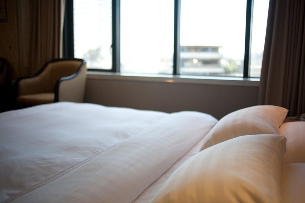 First Plaza Hotel Taichung Exterior photo
